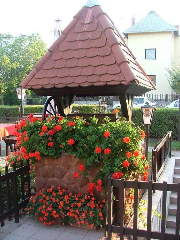 Hotel Agas Vendeghaz Csopak Zewnętrze zdjęcie